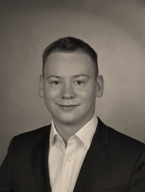 Moritz Wulf Marketing Manager Bullplat.com Corporate Identity Management Marketing Strategien